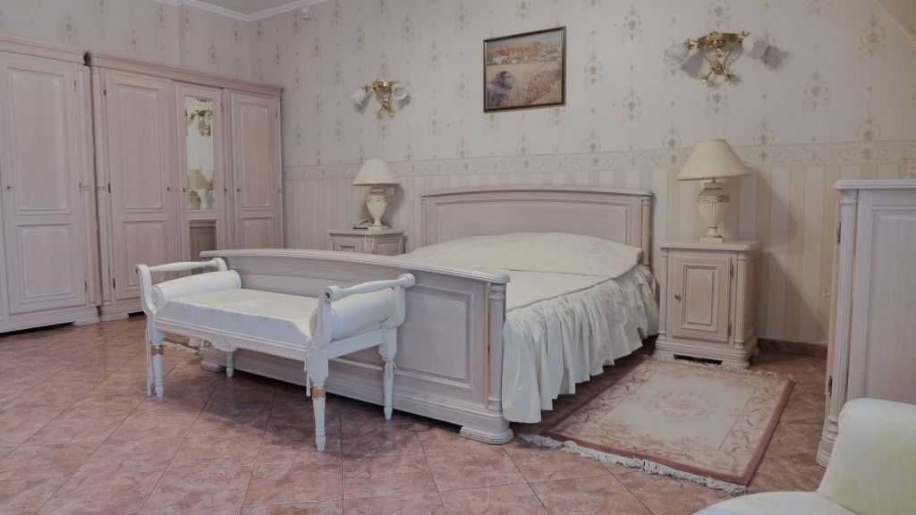 Продаж котеджу 523 м², Рубежівська вул., 74