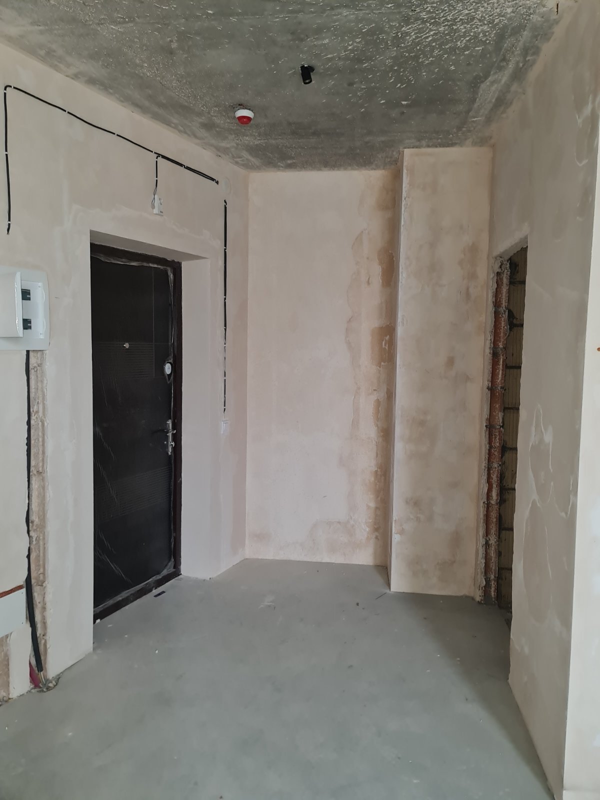 Продажа 2-комнатной квартиры 70.3 м², Бердника 1Д