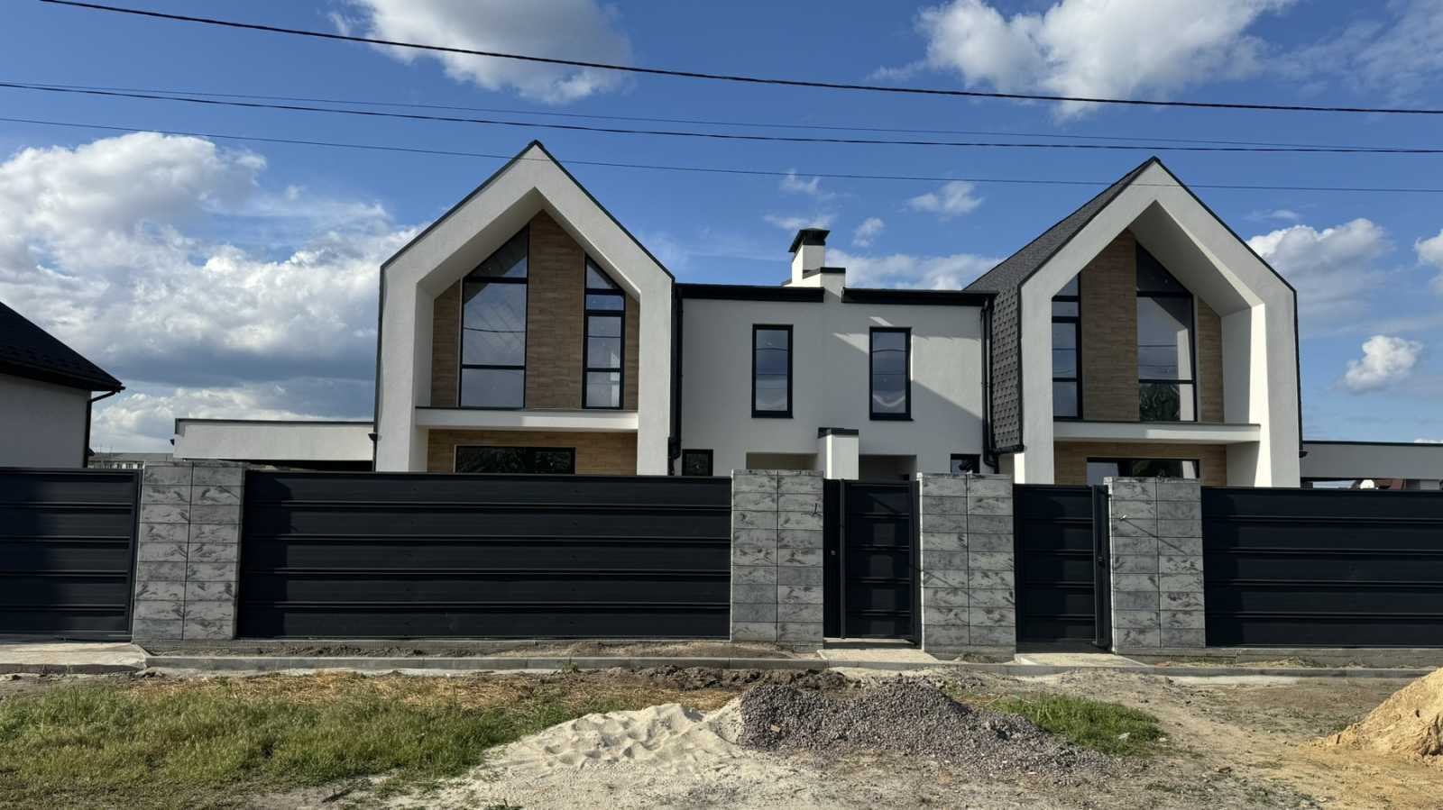 Продаж будинку 154 м², Привітна