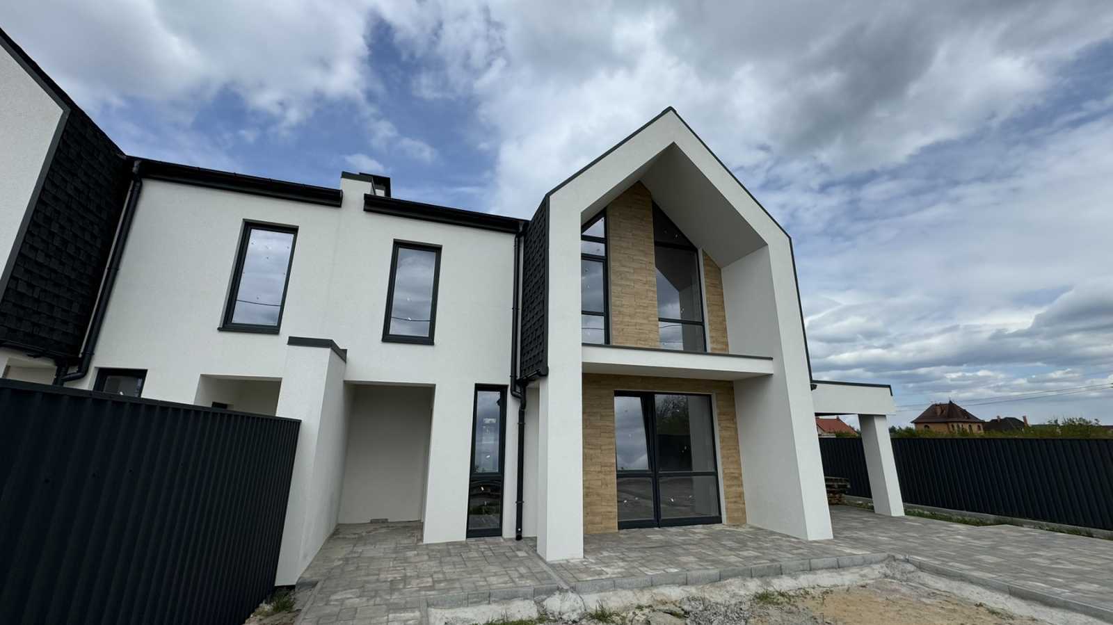 Продаж будинку 154 м², Привітна