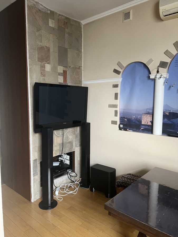 Продажа 3-комнатной квартиры 73 м², Валерия Лобановского просп., 5