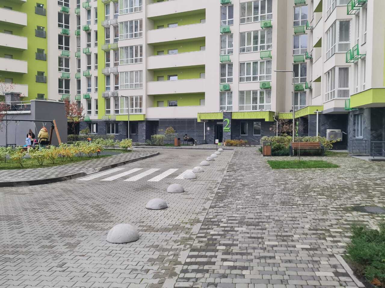 Продажа 2-комнатной квартиры 70.3 м², Бердника 1Д