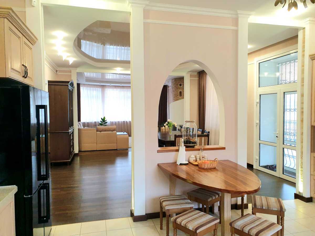 Продаж будинку 495 м², Шевченко