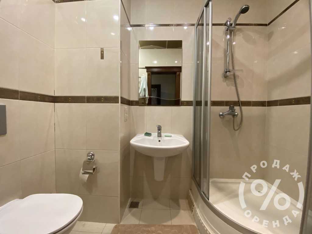 Продажа 3-комнатной квартиры 141 м², Берестейський, 107