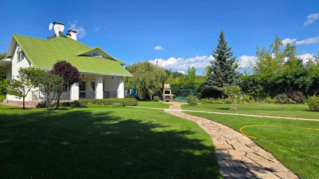 Продажа коттеджа 155 м², Центральна