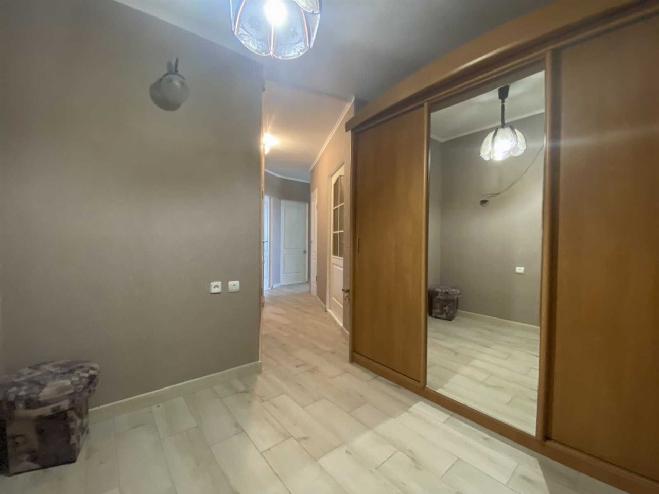 Аренда 3-комнатной квартиры 76 м², Рабочая ул., 152