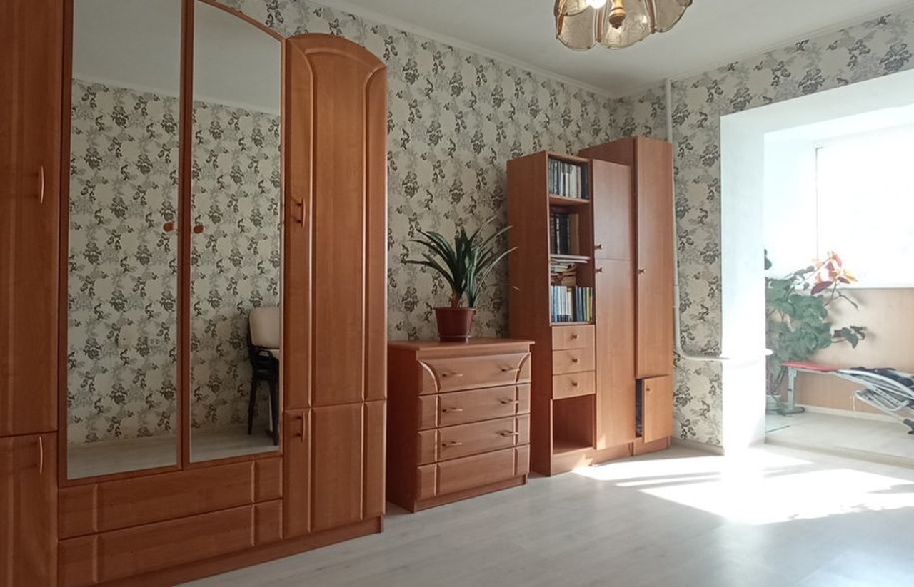 Аренда 3-комнатной квартиры 76 м², Рабочая ул., 152