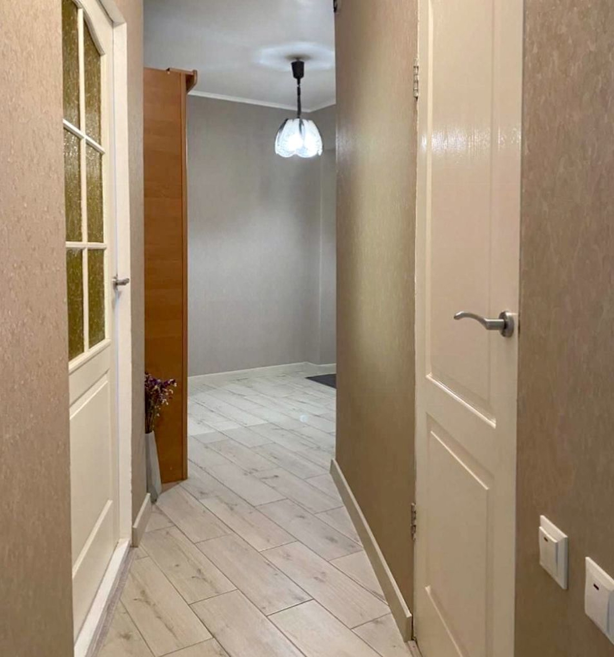 Аренда 3-комнатной квартиры 76 м², Рабочая ул., 152