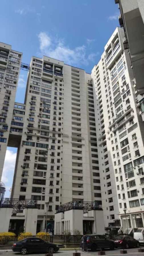 Оренда 3-кімнатної квартири 157 м², Євгена Коновальця вул., 44А