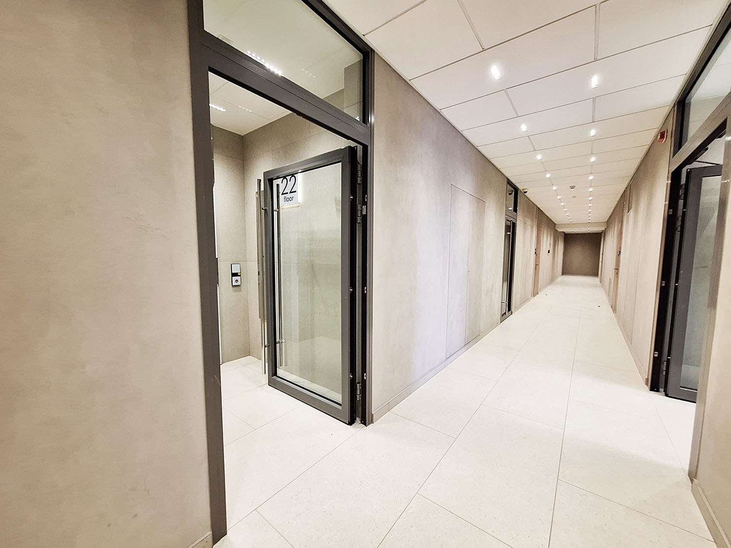 Продажа 1-комнатной квартиры 57 м², Семьи Хохловых ул., вул.12