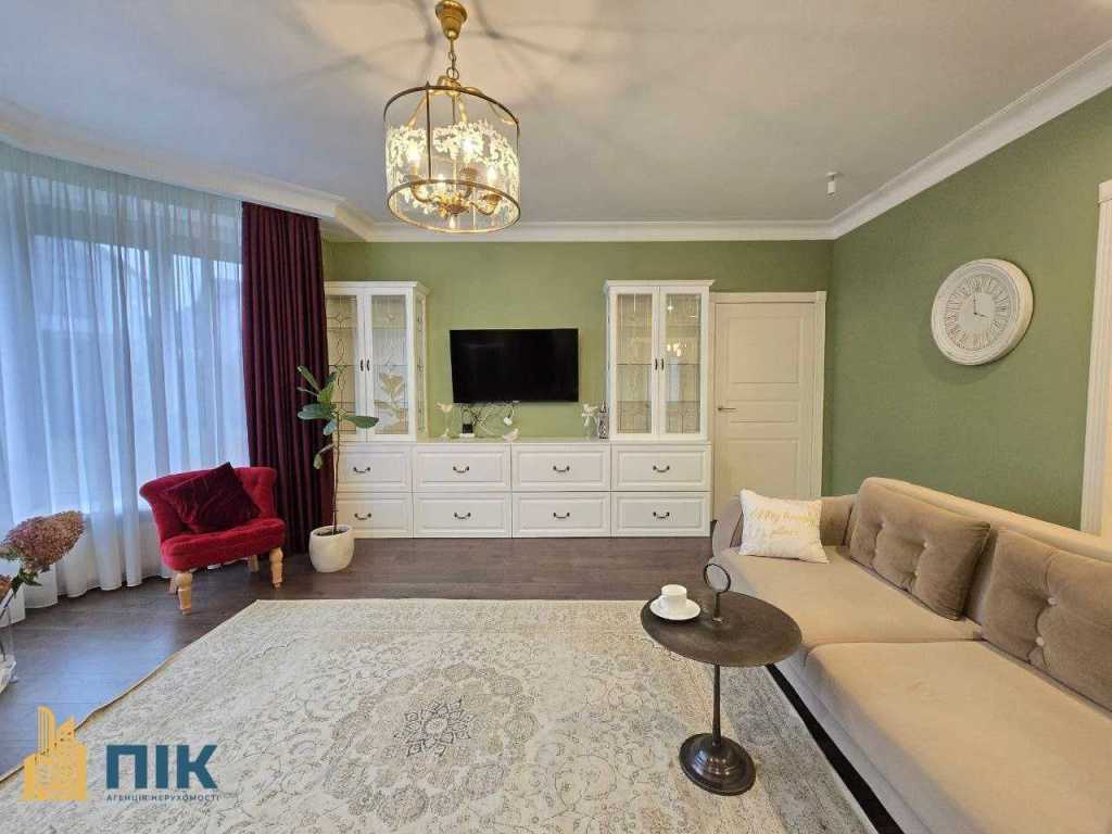 Продаж 5-кімнатної квартири 191 м², Райдужна вул.