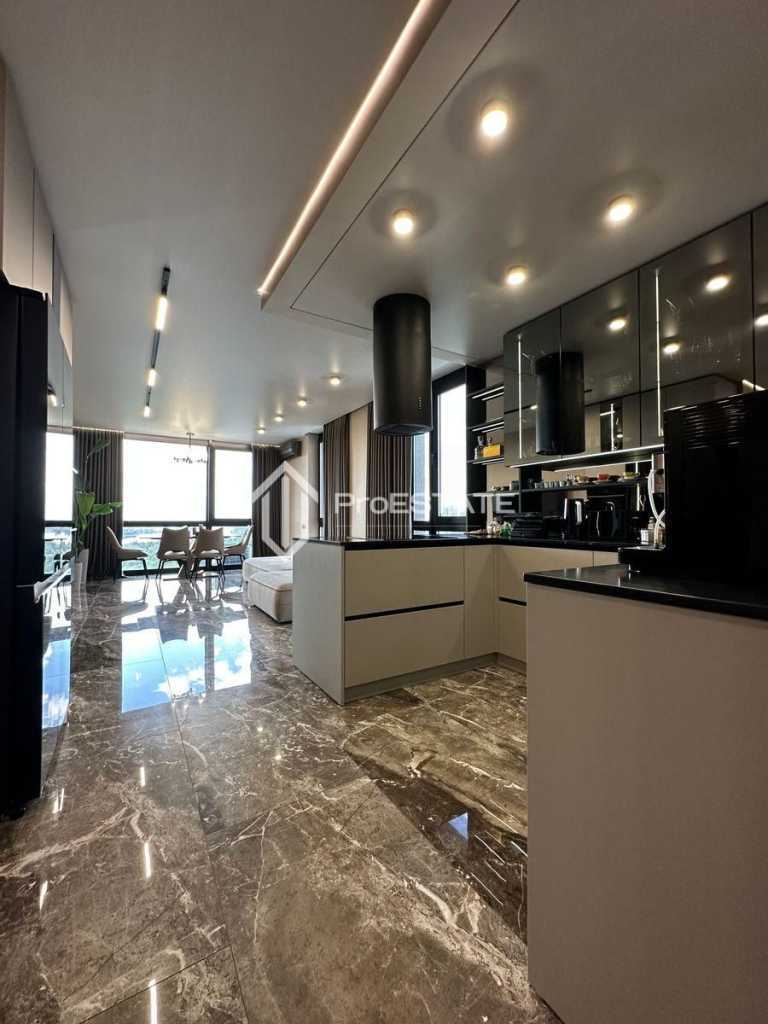 Продажа 3-комнатной квартиры 107 м², Заречная ул., 6К4