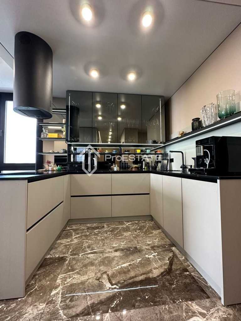 Продажа 3-комнатной квартиры 107 м², Заречная ул., 6К4