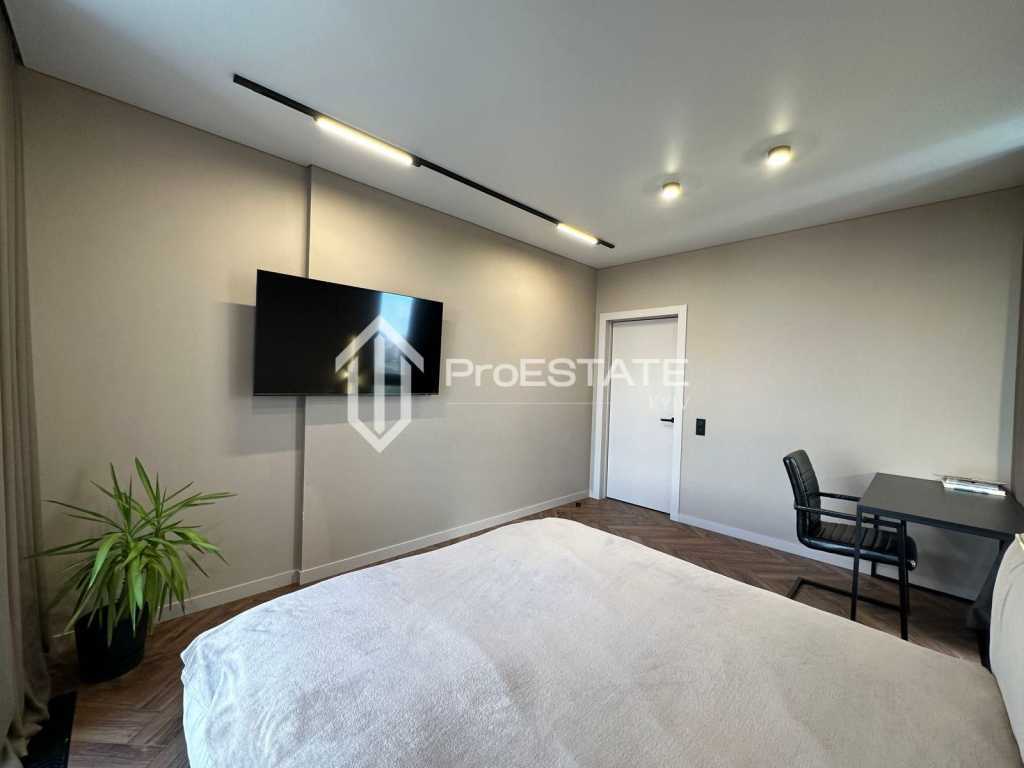 Продажа 3-комнатной квартиры 107 м², Заречная ул., 6К4