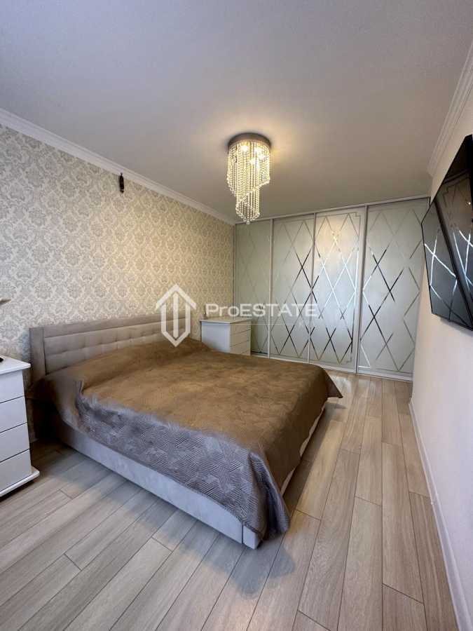 Продажа 3-комнатной квартиры 95 м², Петра Григоренко просп., 20
