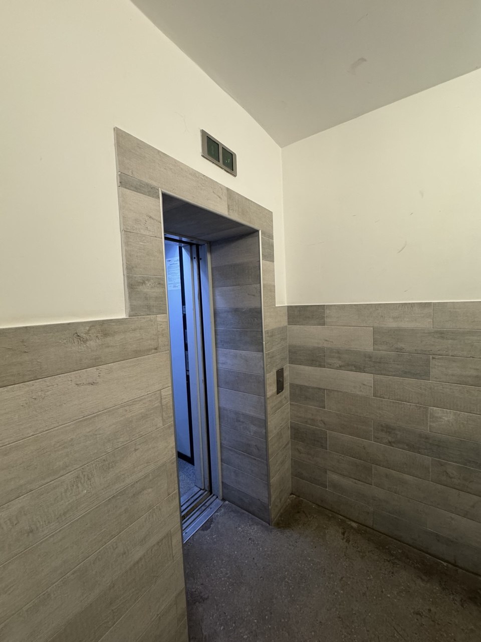 Продажа 3-комнатной квартиры 94 м², Садовая ул., 7