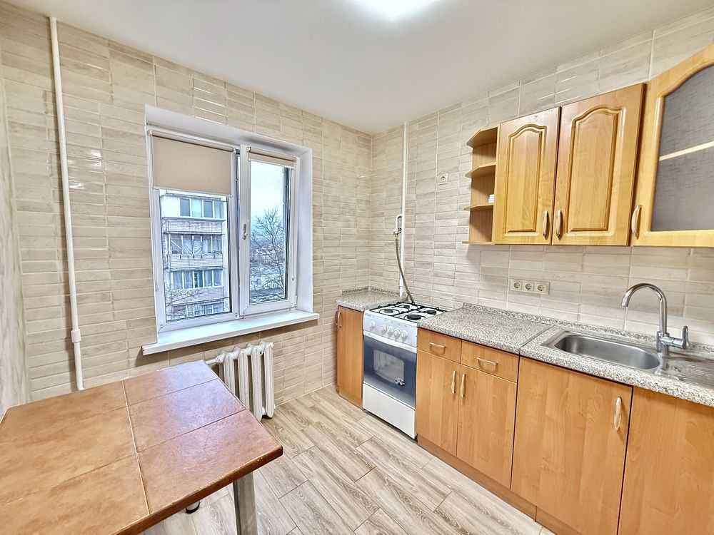 Продажа 1-комнатной квартиры 35 м², Радужная ул., 13В