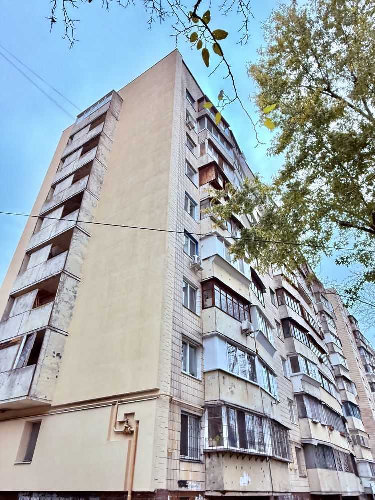 Продажа 1-комнатной квартиры 35 м², Радужная ул., 13В