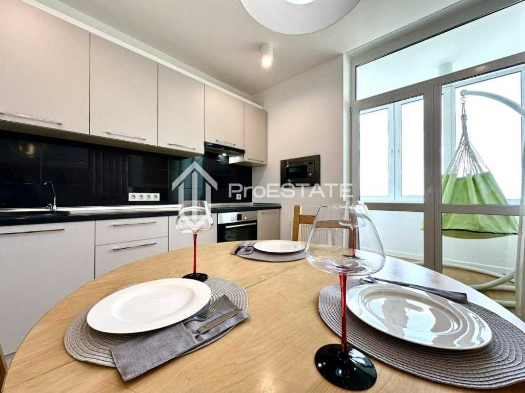 Продажа 1-комнатной квартиры 45 м², Вышгородская ул., 45/4