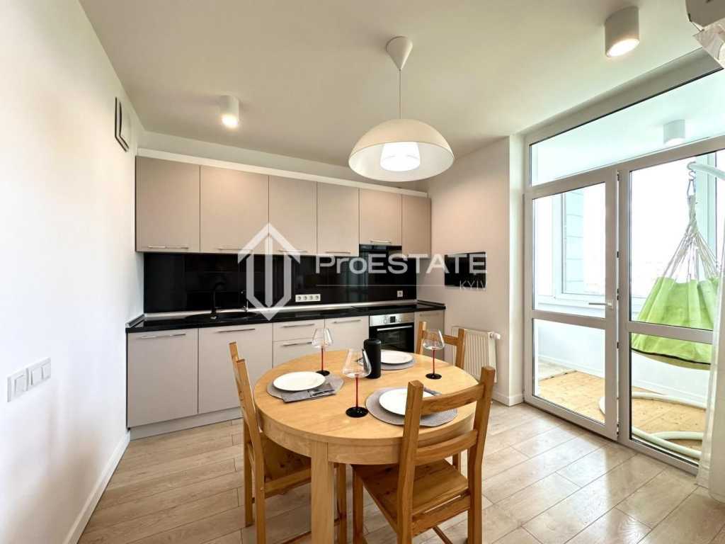 Продажа 1-комнатной квартиры 45 м², Вышгородская ул., 45/4