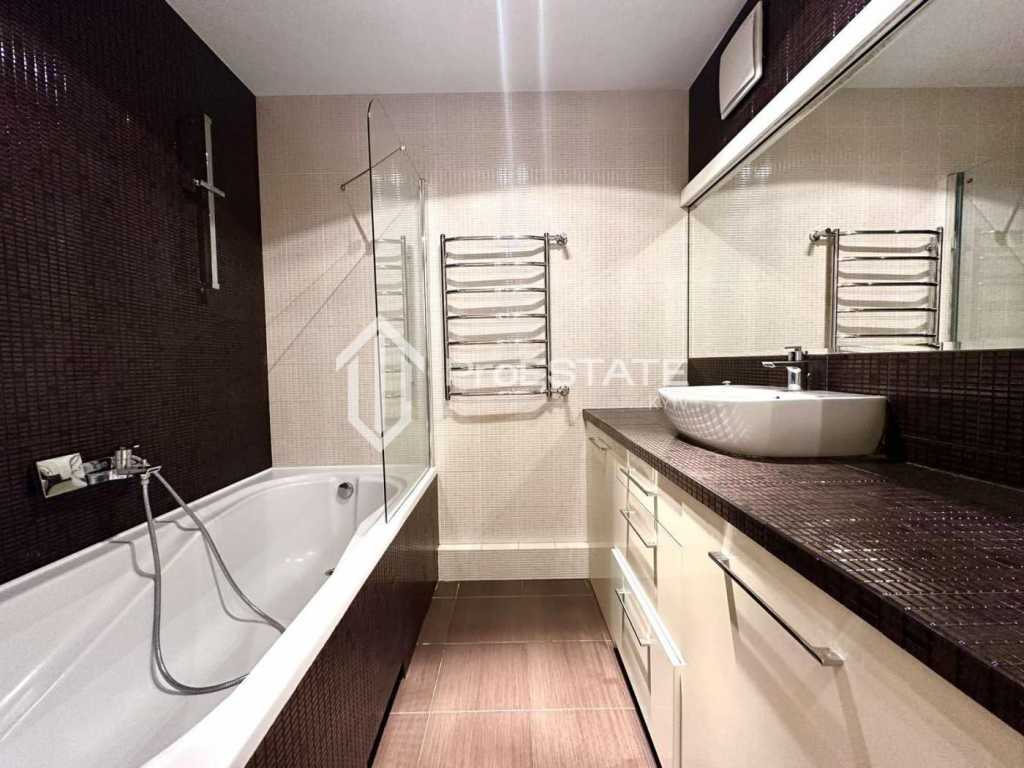 Продажа 1-комнатной квартиры 45 м², Вышгородская ул., 45/4