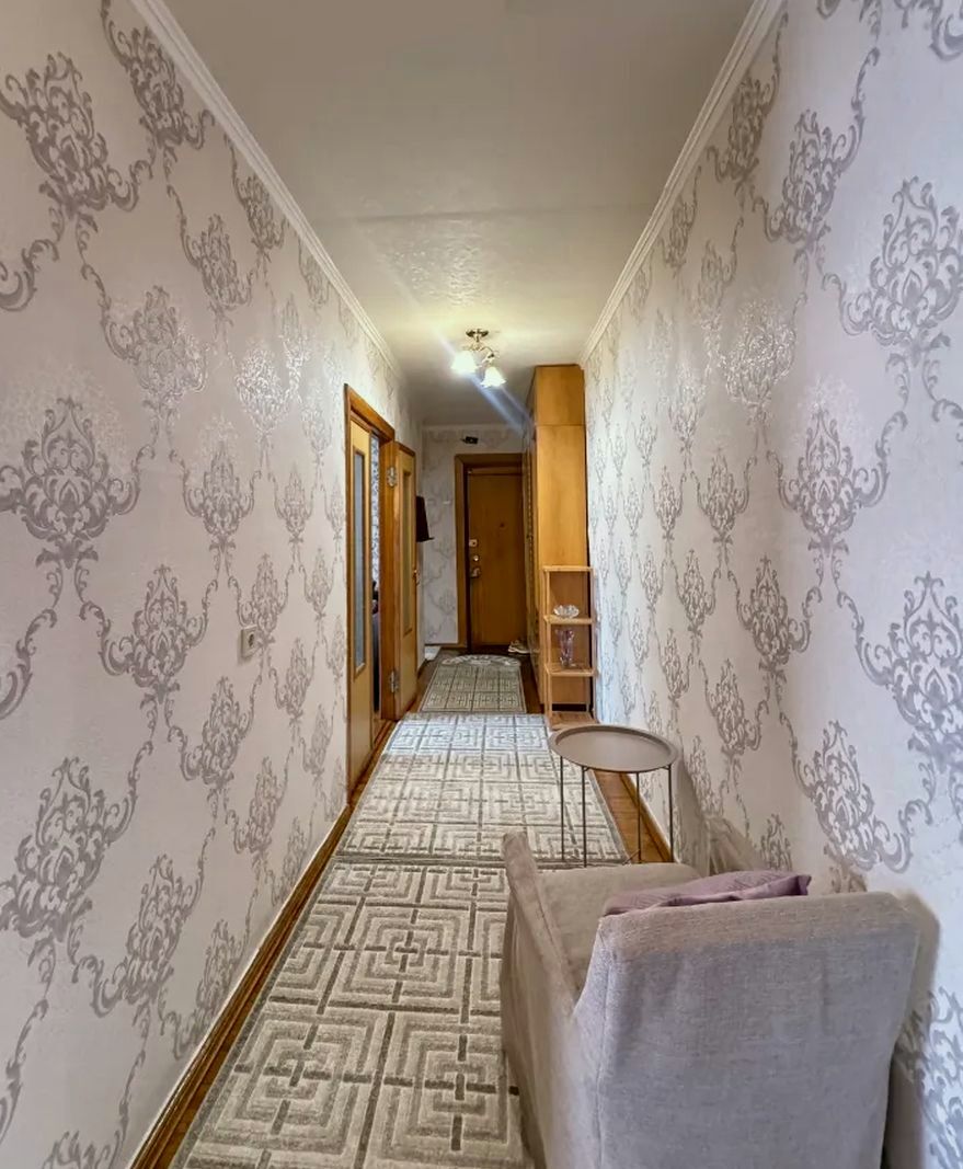 Продажа 3-комнатной квартиры 72 м², Тверская ул., 9