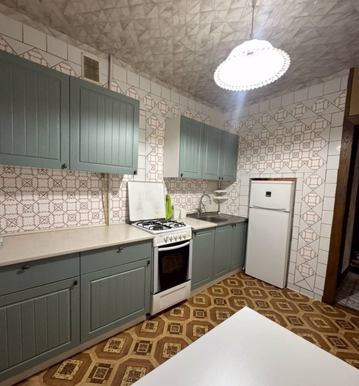 Продажа 3-комнатной квартиры 72 м², Тверская ул., 9