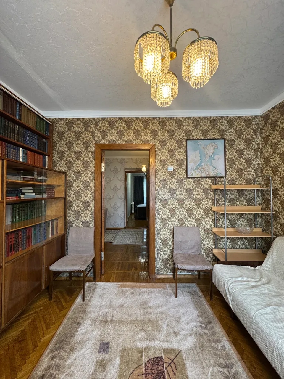 Продажа 3-комнатной квартиры 72 м², Тверская ул., 9