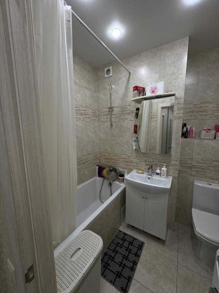 Продажа 1-комнатной квартиры 39.3 м², Машиностроителей ул., 25