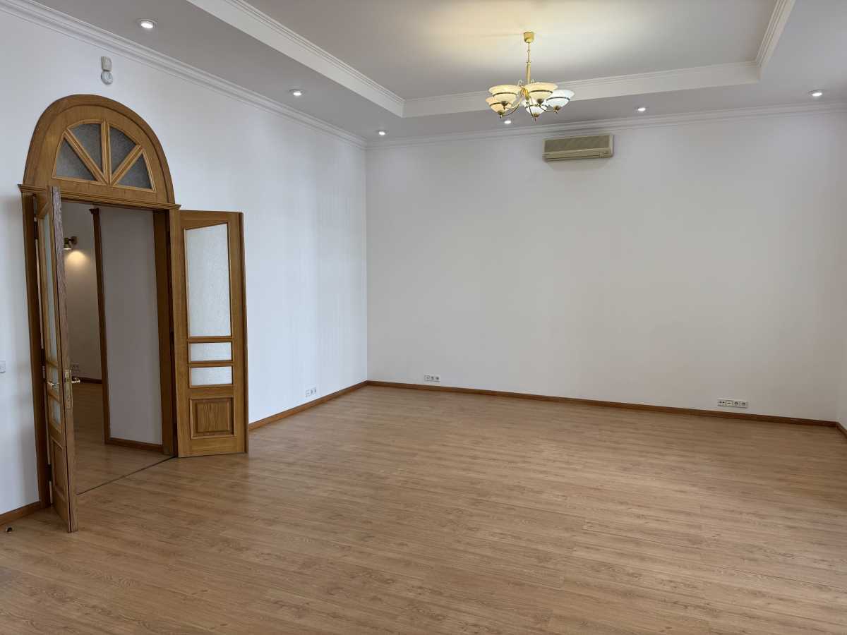 Аренда офиса 195 м², Саксаганского ул., 99