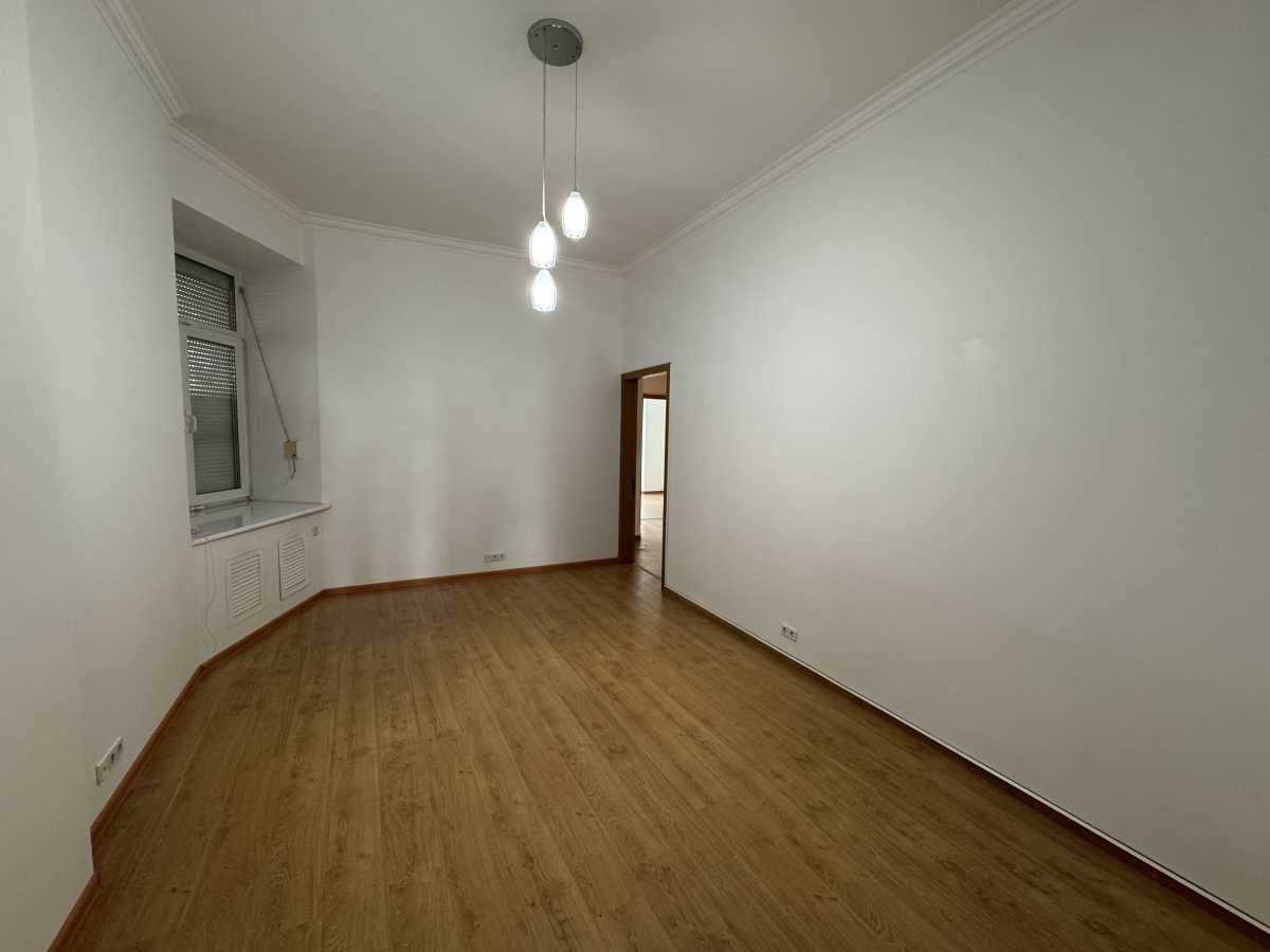 Аренда офиса 195 м², Саксаганского ул., 99