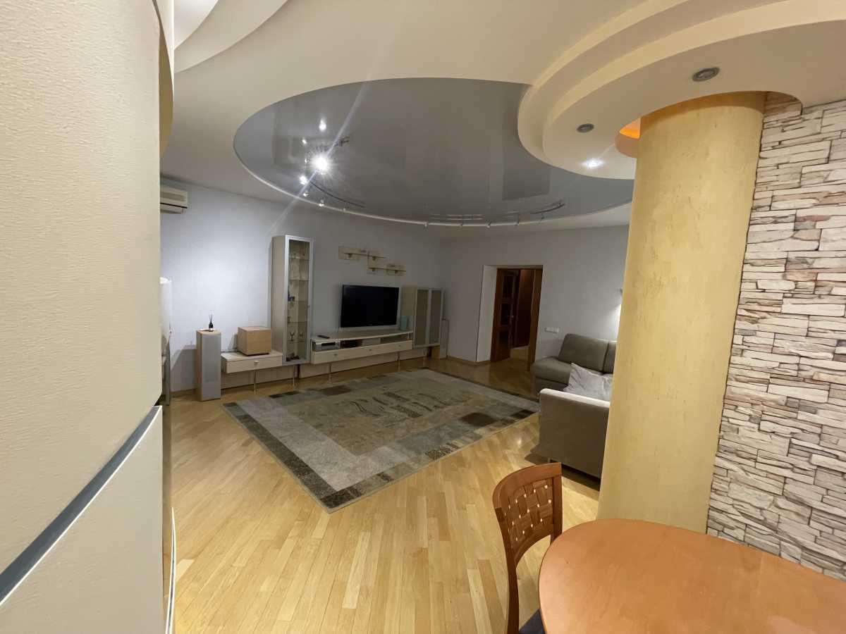 Аренда 3-комнатной квартиры 127 м², Героев Сталинграда просп., 12Д