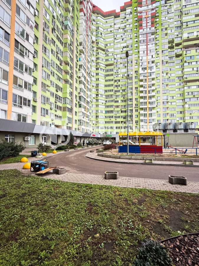 Продажа 2-комнатной квартиры 63 м², Михаила Донца ул., 2А