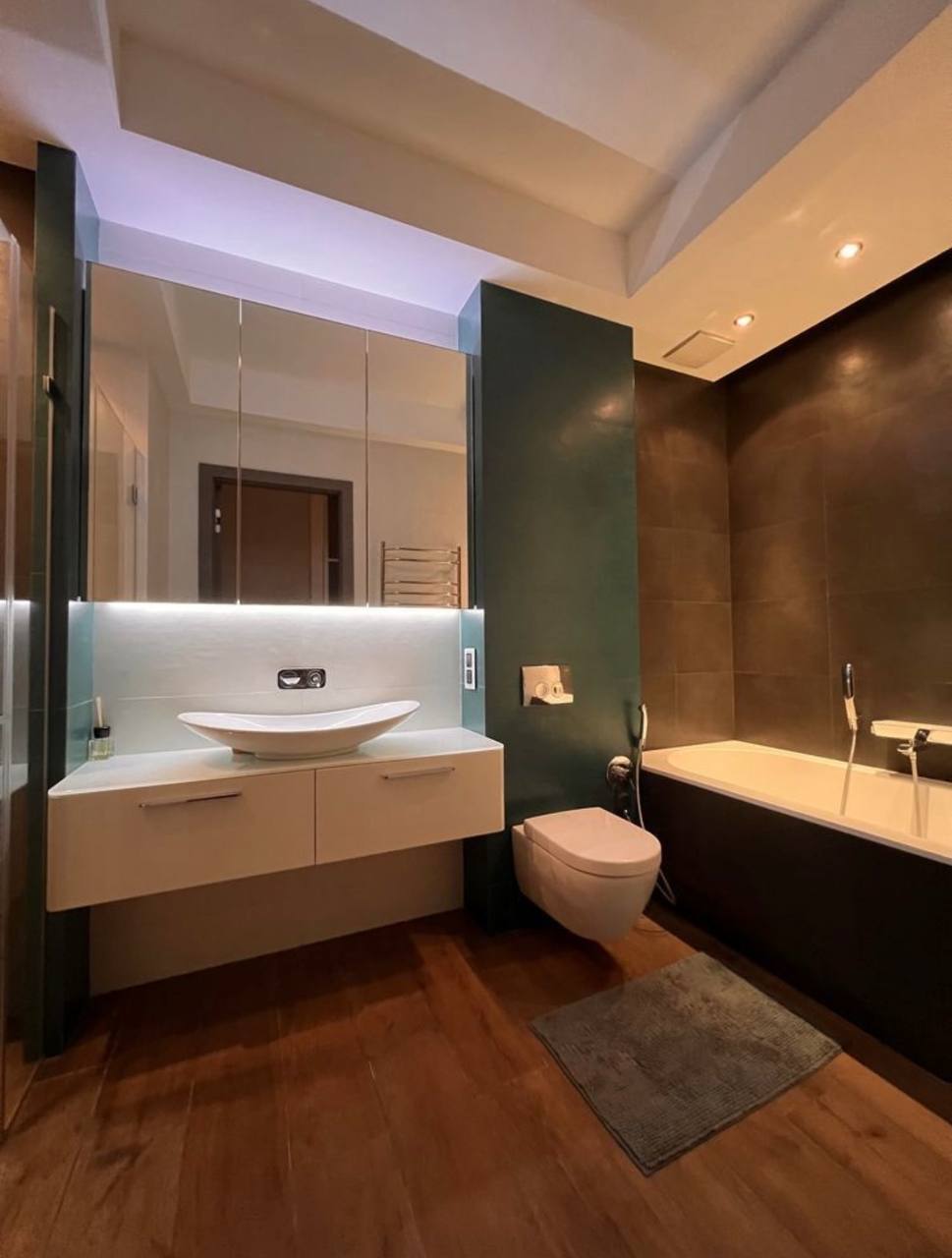 Аренда 3-комнатной квартиры 130 м², Крутогорный спуск