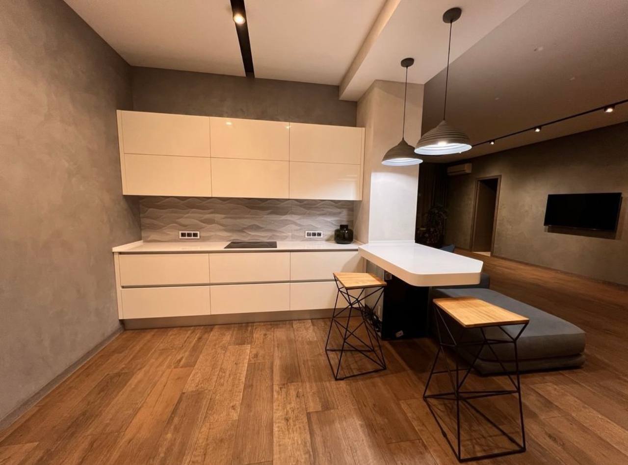 Аренда 3-комнатной квартиры 130 м², Крутогорный спуск