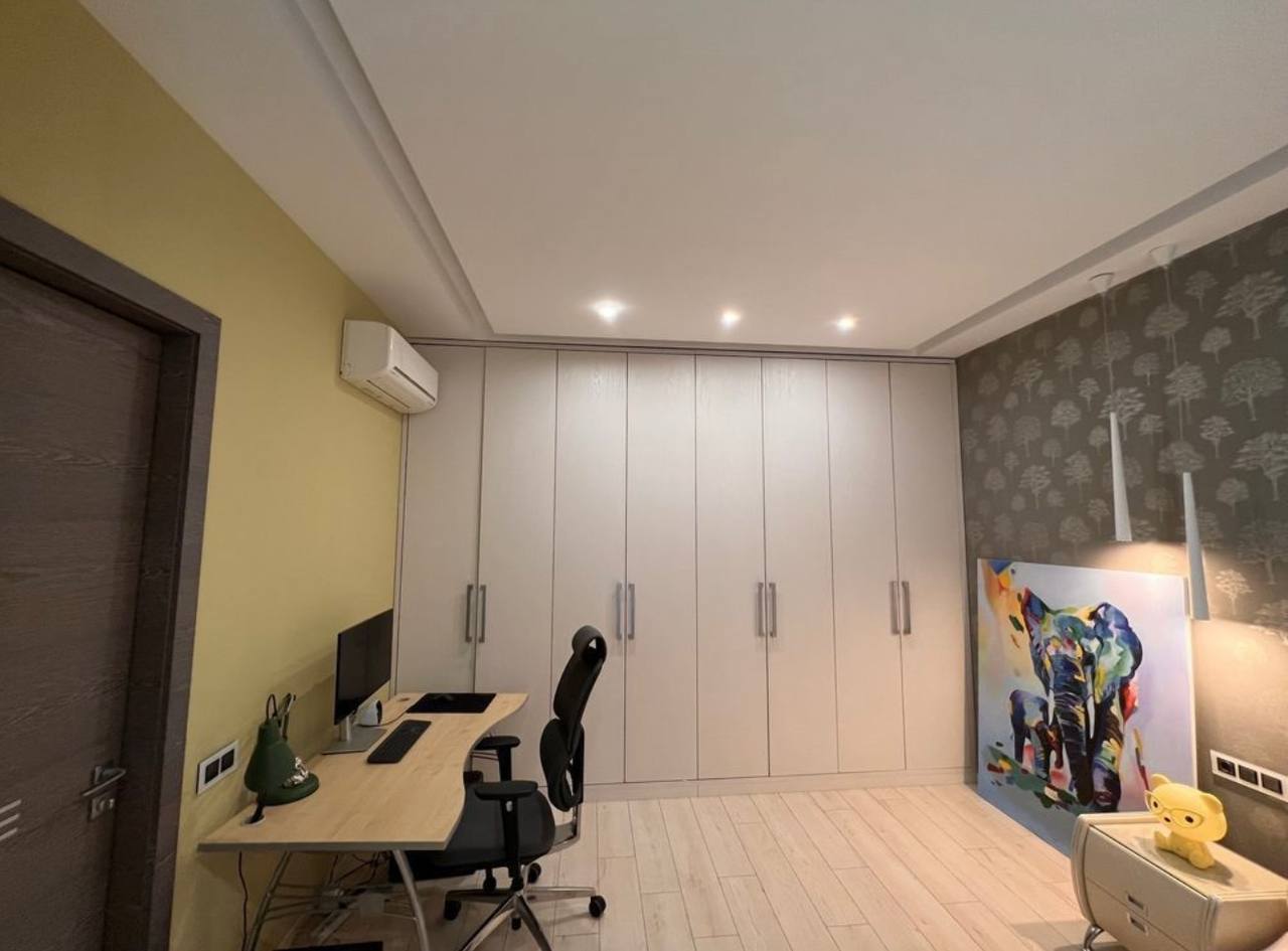 Аренда 3-комнатной квартиры 130 м², Крутогорный спуск