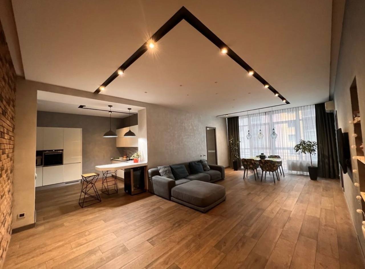 Аренда 3-комнатной квартиры 130 м², Крутогорный спуск