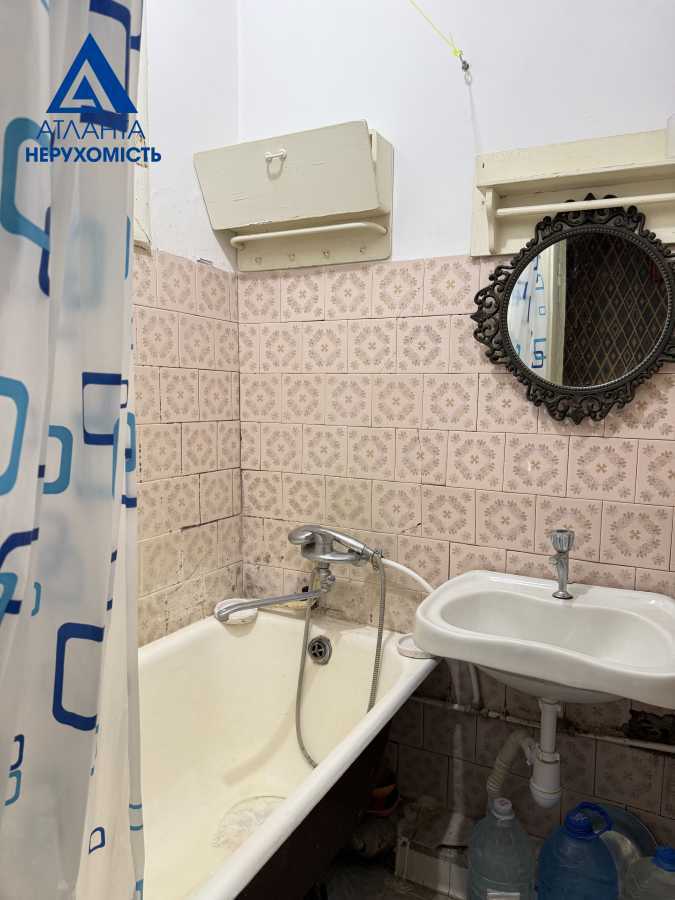 Продажа 3-комнатной квартиры 55.5 м², Воли просп., 45