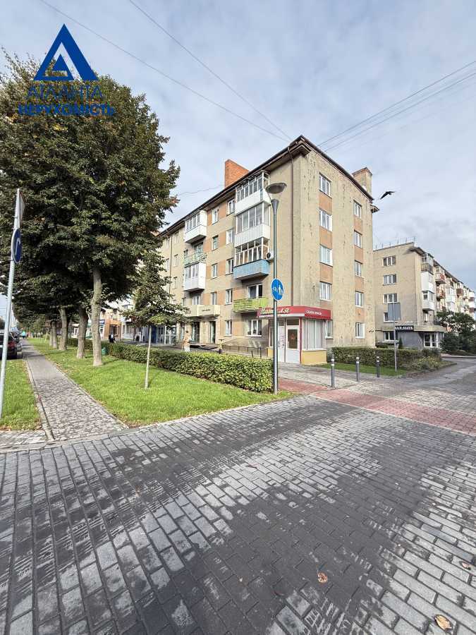 Продажа 3-комнатной квартиры 55.5 м², Воли просп., 45