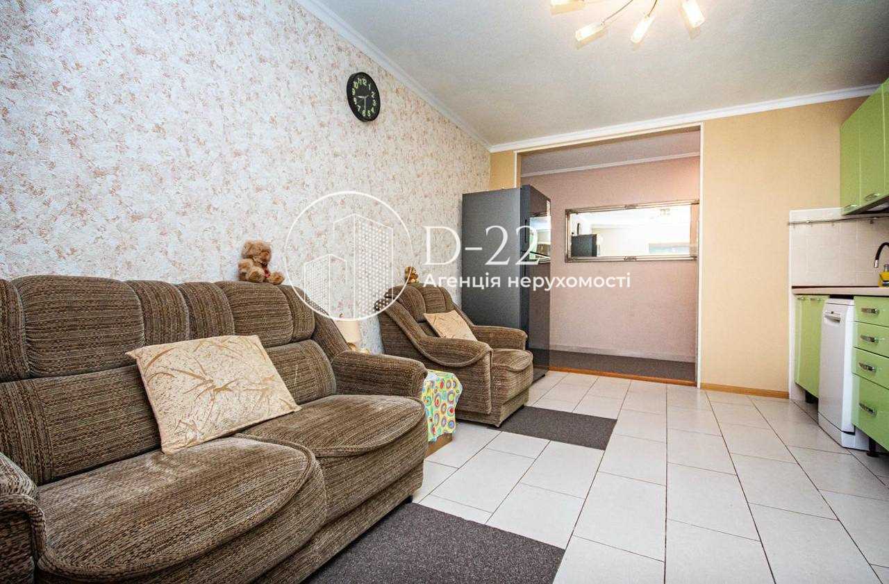 Продажа 3-комнатной квартиры 106 м², Науки просп., 86