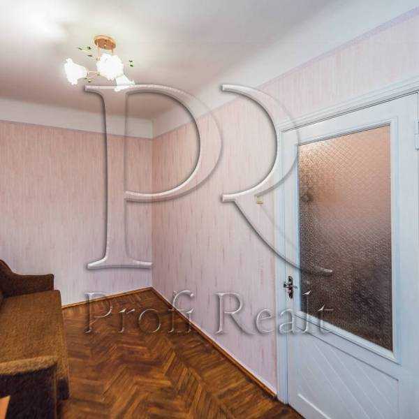 Продажа 3-комнатной квартиры 57 м², Николая Краснова ул., 8