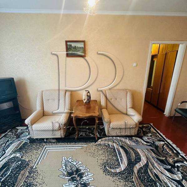 Продаж 2-кімнатної квартири 54 м², Володимира Маяковського просп., 7А