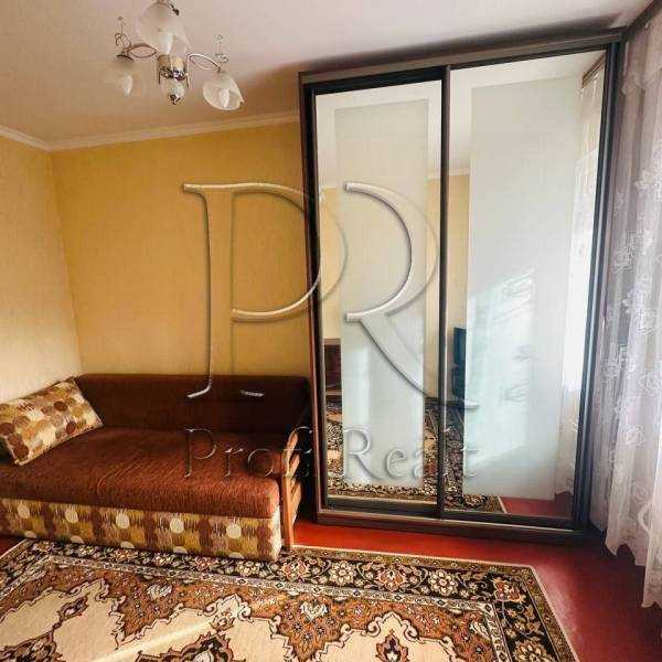 Продаж 2-кімнатної квартири 54 м², Володимира Маяковського просп., 7А