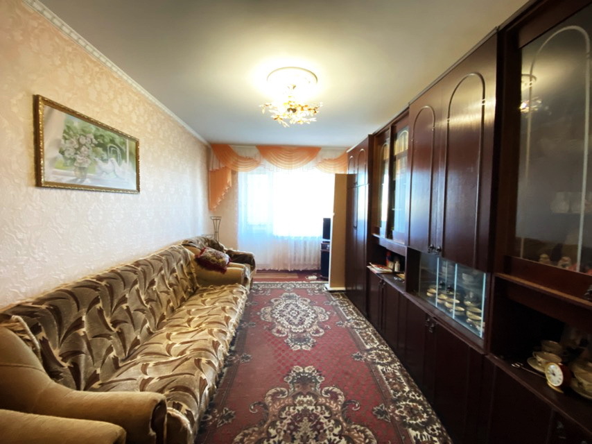 Продажа 3-комнатной квартиры 76 м², Озерная ул.