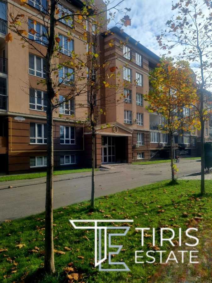 Продажа 2-комнатной квартиры 65 м², Метрологическая ул., 27А