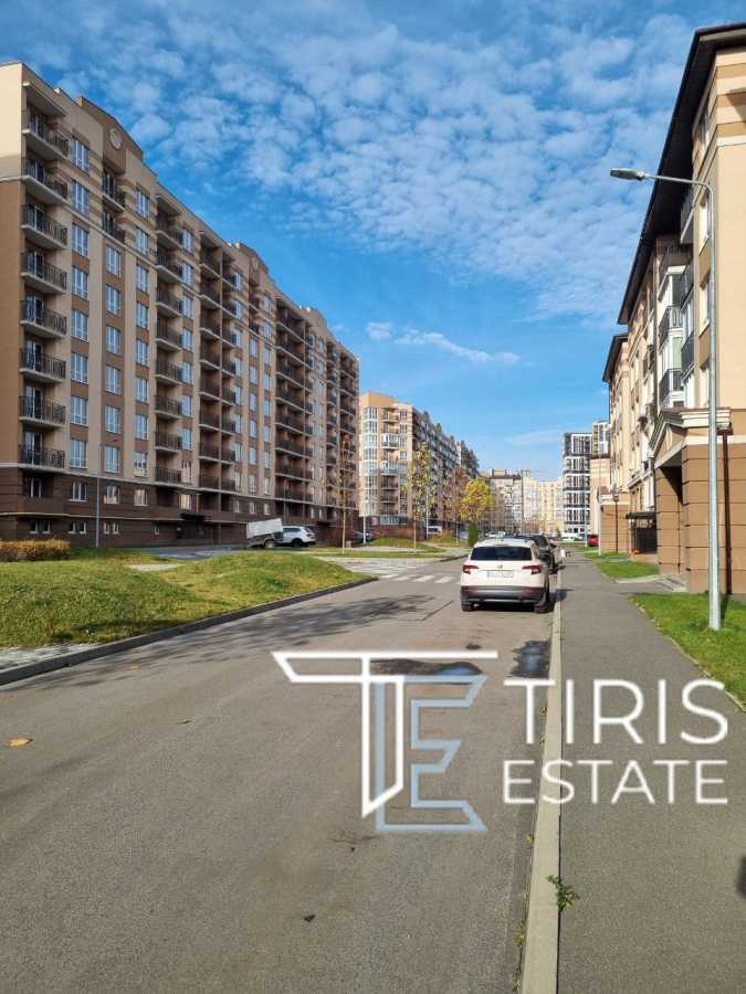 Продажа 2-комнатной квартиры 65 м², Метрологическая ул., 27А