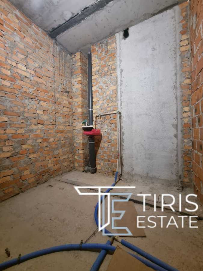 Продажа 2-комнатной квартиры 65 м², Метрологическая ул., 27А