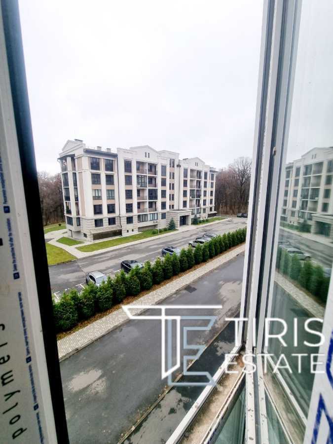 Продажа 2-комнатной квартиры 65 м², Метрологическая ул., 27А