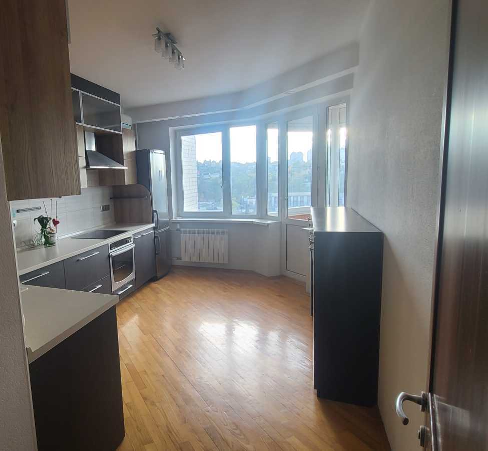 Продажа 3-комнатной квартиры 103 м², Гайдара, 27