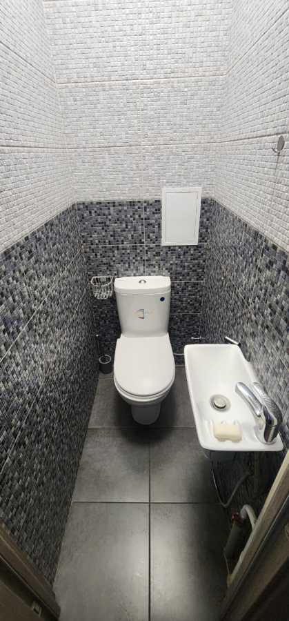 Продажа 2-комнатной квартиры 53 м², Панаса Мирного ул., 11